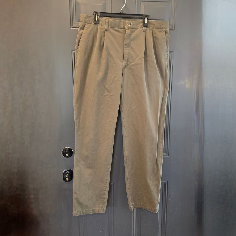 Wrangler Five Star Premium Men's Khaki Chinos, 38x32